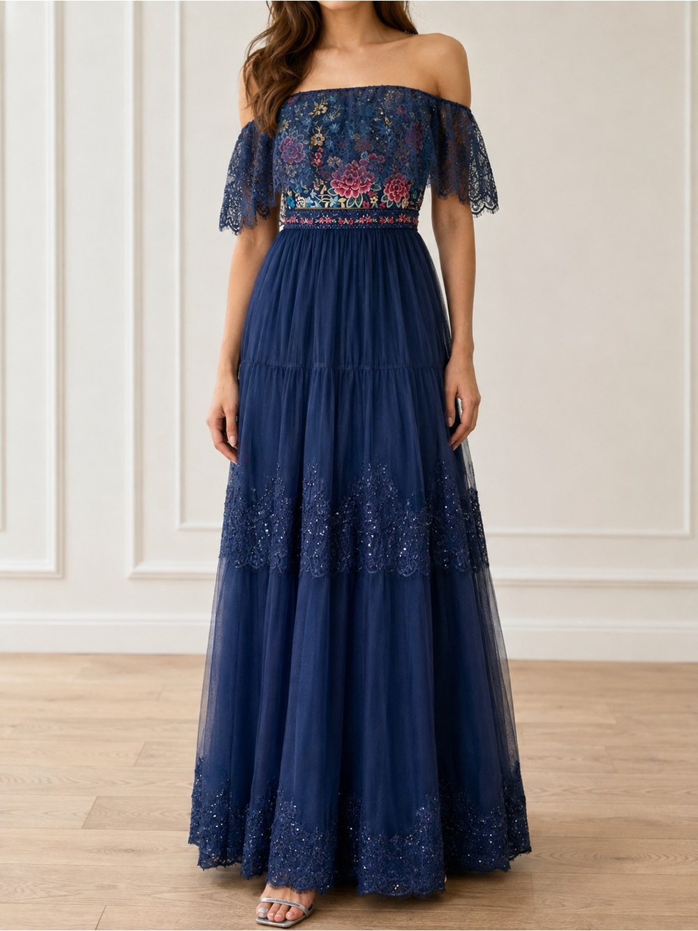 Sherri Hill Size 4 Navy Floral Embroidered Lace Two Piece Prom Maxi Gown